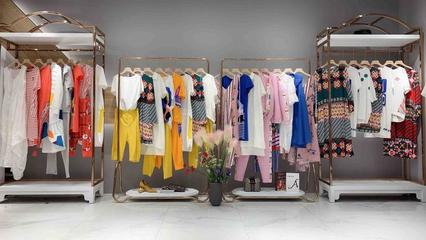 做个服装代理小程序需要多少钱?探索创业新机会!